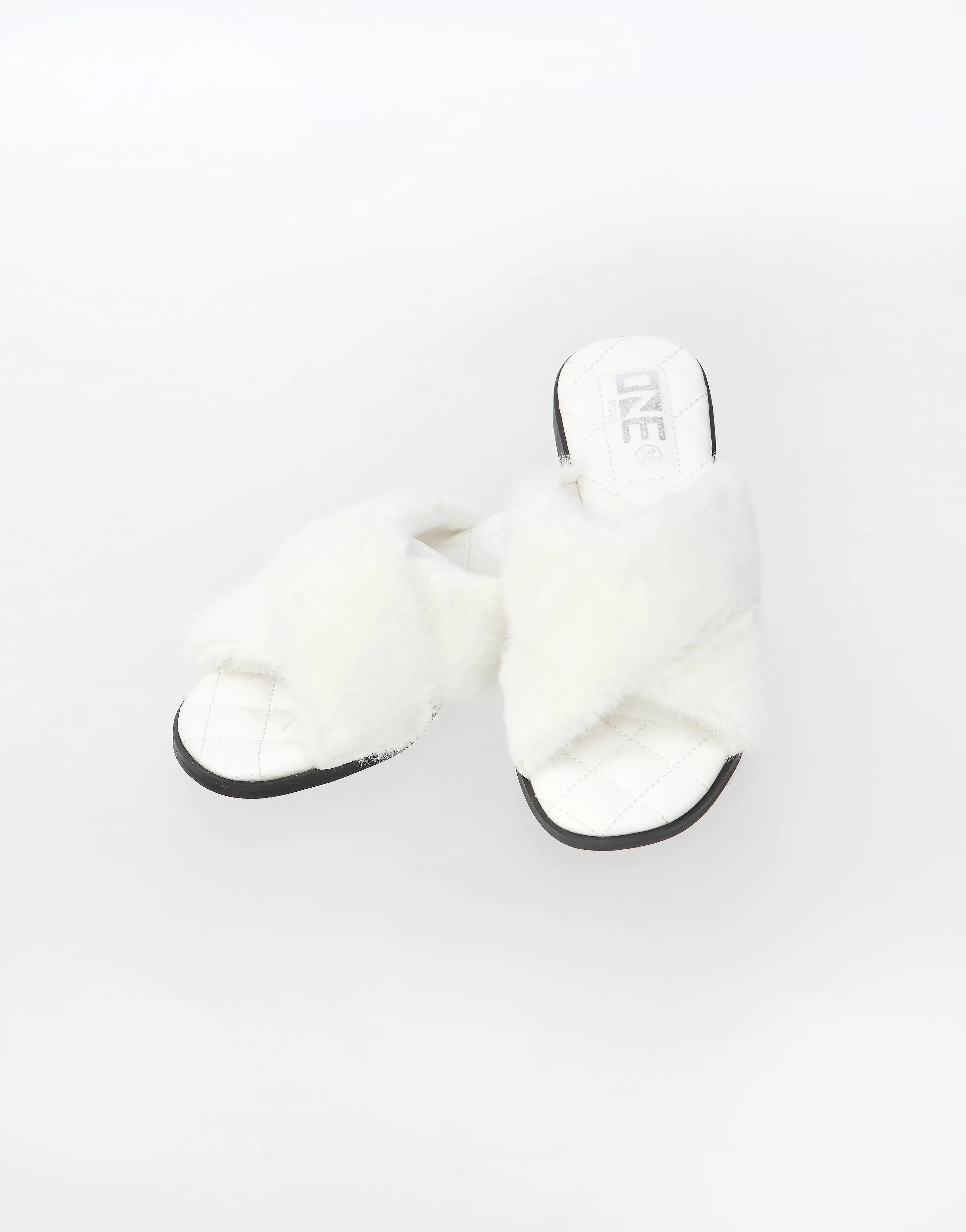 Comfort Casual Fur Slipper White