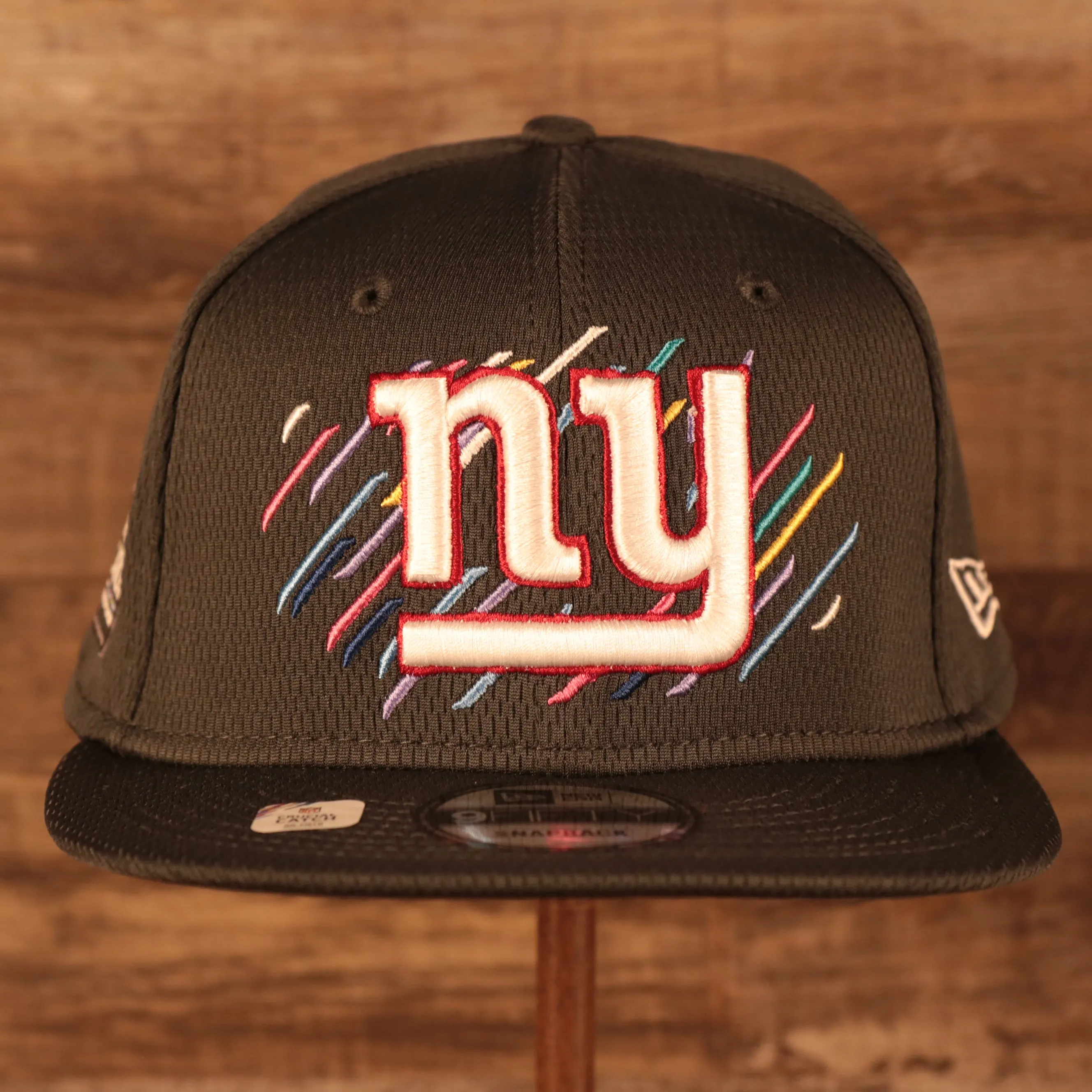 New York Giants 2021 Crucial Catch Breast Cancer Awareness 9Fifty Snapback Hat